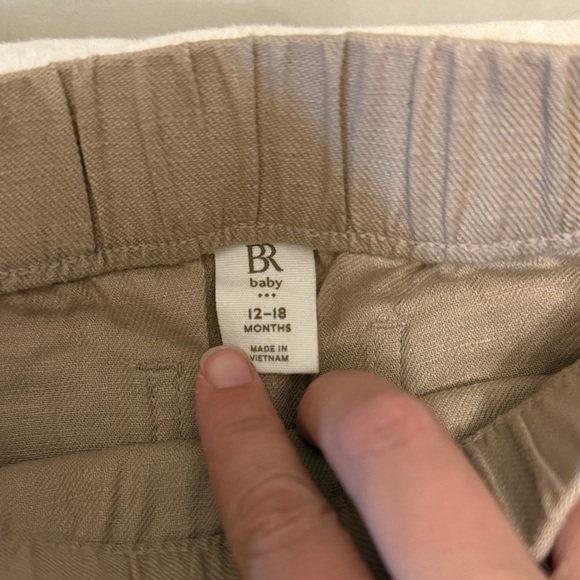 NWOT Banana Republic Kids' Tan Shorts - Picture 2 of 4